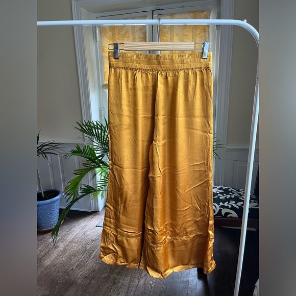 Silence + Noise Gold Wide-Legged Pant - Picture 2 of 4
